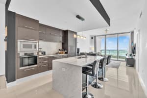 900 Biscayne Boulevard, Miami, FL 33132 - MLS#B26040442