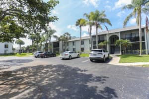 1010 Green Pine Boulevard, West Palm Beach, FL 33409 - MLS#B26040553