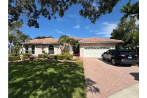 1501 Nw 180th Way, Pembroke Pines, Fl 33029, Pembroke Pines