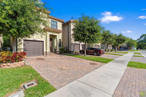 5809 46th Lane, Tamarac, FL 33319 - MLS#B26040793