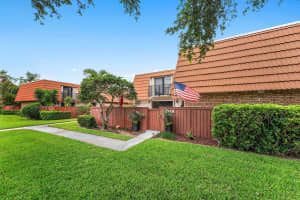 2818 Waterford Drive, Deerfield Beach, FL 33442 - MLS#B26040806