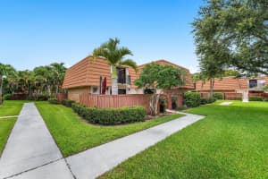 2818 Waterford Drive, Deerfield Beach, FL 33442 - MLS#B26040806