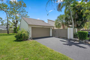 352 Wood Dale Drive, Wellington, FL 33414 - MLS#B26040938