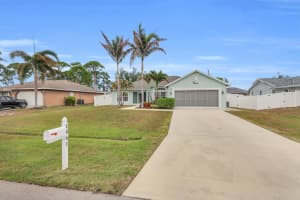 1461 Santiago Avenue, Port Saint Lucie, FL 34953 - MLS#B26041042