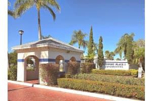 1531 Royal Green Circle, Port Saint Lucie, FL 34952 - MLS#B26041233