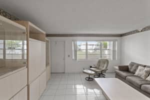 270 Farnham L 270, Deerfield Beach, FL 33442, Deerfield Beach, FL 33442 - MLS#B26041248