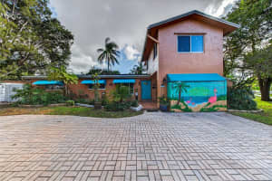 40 Sw 9th Court, Pompano Beach, Fl 33060, Pompano Beach