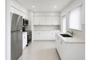 2152 72nd Avenue, Miami, FL 33155 - MLS#B26041309