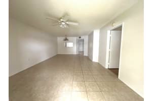 1400 137 Avenue, Pembroke Pines, FL 33027 - MLS#B26041338