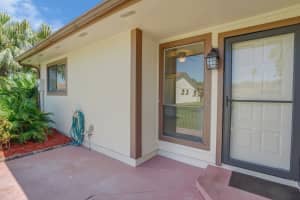 30 Kensington Lane, Boynton Beach, FL 33426 - MLS#B26041363