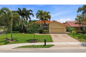 9700 NW 48th Dr, Coral Springs, FL 33076, - MLS#B26041401