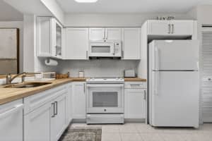 6093 Pointe Regal Circle, Delray Beach, FL 33484 - MLS#B26041409