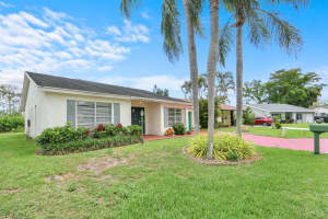 7156 Pine Bluff Drive, Lake Worth, FL 33467 - MLS#B26041500