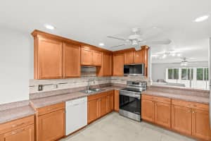 5074 Privet Pl Apt B, Delray Beach, FL 33484, - MLS#B26041533