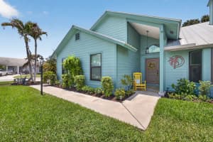 10705 Seabreeze Court, Hobe Sound, FL 33455 - MLS#B26041615