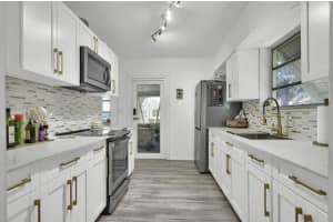 27 Ne 18th Street, Homestead, Fl 33030, Homestead