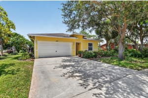 459 1st Avenue, Deerfield Beach, FL 33441 - MLS#B26041686