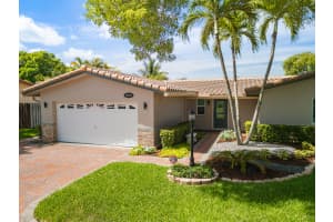 10670 NW 42nd Dr, Coral Springs, FL 33065, - MLS#B26041731