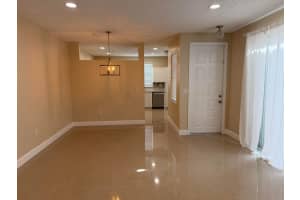 940 Doveplum Court, Hollywood, FL 33019 - MLS#B26041749