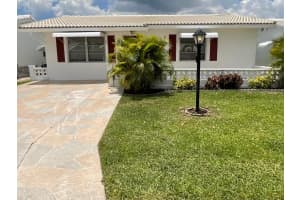 2016 16th Avenue, Boynton Beach, FL 33426 - MLS#B26041774