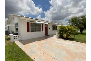 2016 16th Avenue, Boynton Beach, FL 33426 - MLS#B26041774