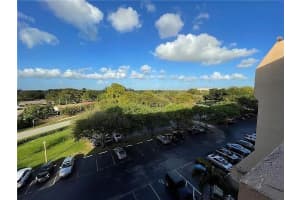 3001 Rolling Hills, Davie, FL 33328 - MLS#B26041811