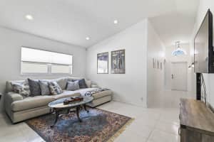 5690 Green Island Drive, Lake Worth, FL 33463 - MLS#B26041849