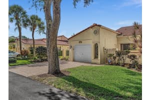 2627 Emerald Way, Deerfield Beach, FL 33442 - MLS#B26041869