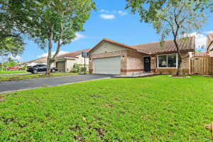 2696 94th Avenue, Coral Springs, FL 33065 - MLS#B26041997