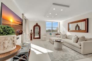 600 Egret Circle, Delray Beach, FL 33444 - MLS#B26042121