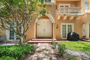 400 69th Circle, Boca Raton, FL 33487 - MLS#B26042142