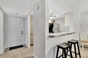 330 26th Avenue, Boynton Beach, FL 33435 - MLS#B26042328