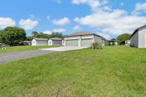 8225 95th Avenue, Vero Beach, FL 32967 - MLS#B26042347