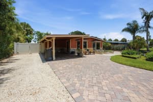 1055 Brevard Avenue, Cocoa Beach, FL 32931 - MLS#B26042376