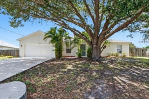 201 Sw Amesbury Avenue, Port St. Lucie, Fl 34953, Port Saint Lucie 201 Sw Amesbury Avenue, Port St. Lucie, Fl 34953, Port Saint Lucie