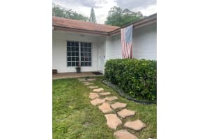 8586 23rd Manor, Coral Springs, FL 33065 - MLS#B26042497