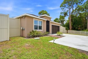 1572 Paar Drive, Port Saint Lucie, FL 34953 - MLS#B26042658
