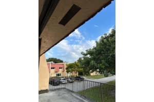 102 Pleasant Hill Lane, Tamarac, FL 33319 - MLS#B26042873