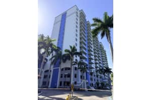 5077 7th Street, Miami, FL 33126 - MLS#B26042880