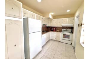 4140 44th Avenue, Lauderdale Lakes, FL 33319 - MLS#B26042992