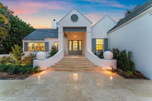 43 Beach Beach, Jupiter Island, FL 33455 - MLS#B26043018