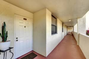 1850 Homewood Boulevard, Delray Beach, FL 33445 - MLS#B26043072