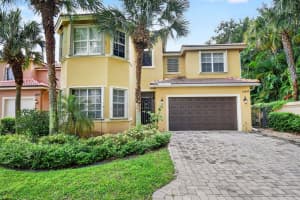 10247 Isle Wynd Court, Boynton Beach, FL 33437 - MLS#B26043119