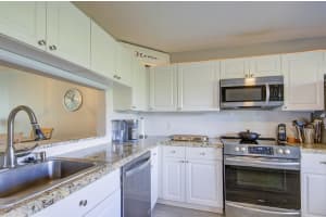 6698 10th Avenue, Lake Worth, FL 33467 - MLS#B26043131