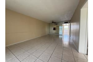 6005 Del Lago Circle, Sunrise, FL 33313 - MLS#B26043226
