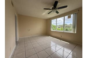 6005 Del Lago Circle, Sunrise, FL 33313 - MLS#B26043226