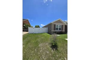 2101 Floresta Drive, Port Saint Lucie, FL 34984 - MLS#B26043363