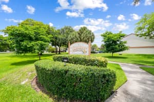 4221 71st Terrace, Davie, FL 33314 - MLS#B26043412
