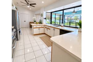 230 Inwood Avenue, Port Saint Lucie, FL 34984 - MLS#B26043562