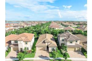 12245 Baypoint Circle, Parkland, FL 33076 - MLS#B26043563
